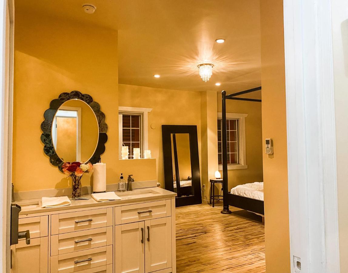 Island Girl Spa + Bed And Breakfast Los Angeles Exterior photo